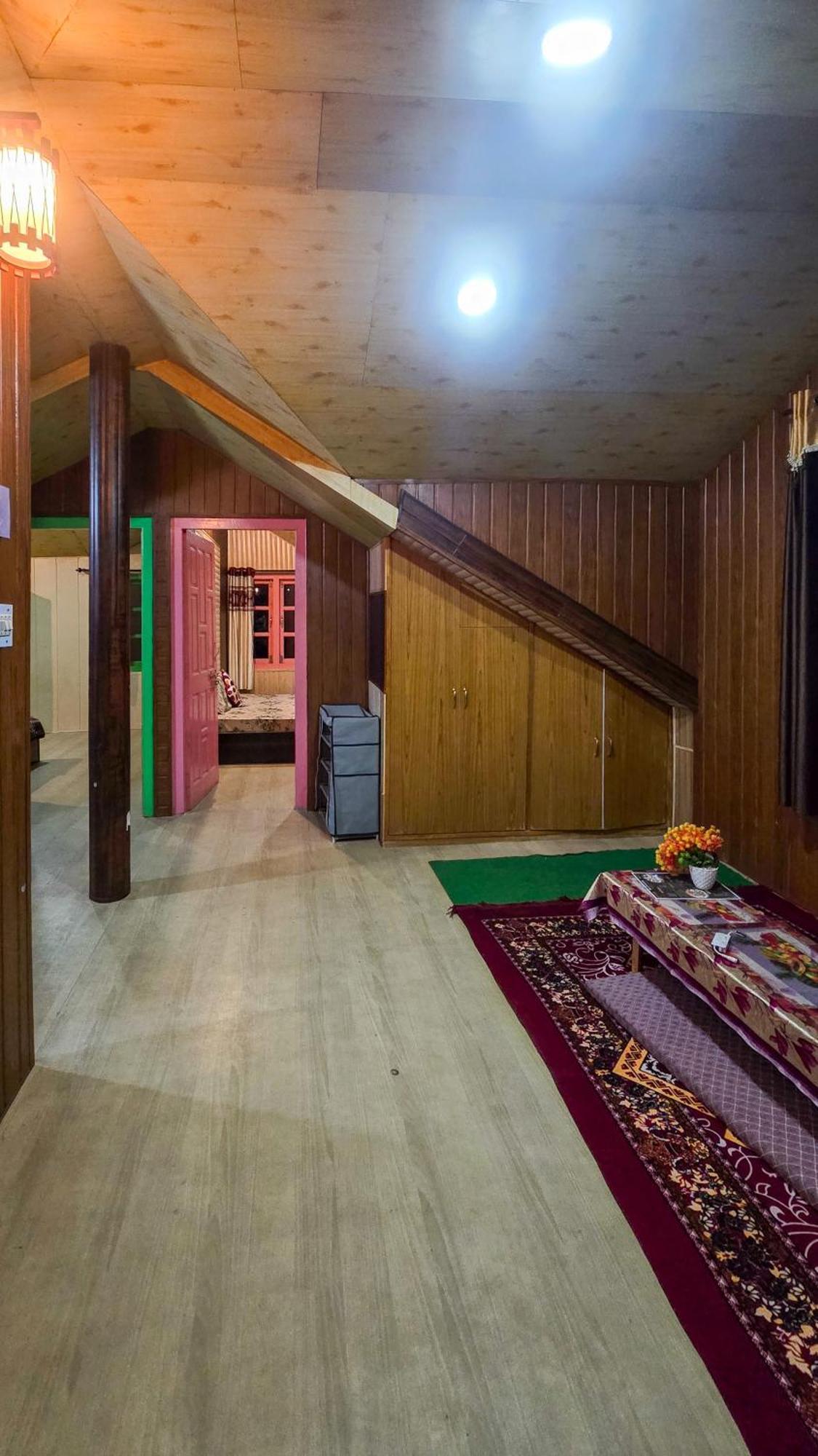 The City Escape Farmstay Šimla Pokoj fotografie